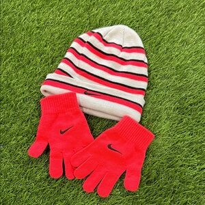 Nike Hat and Glove Set. - Youth